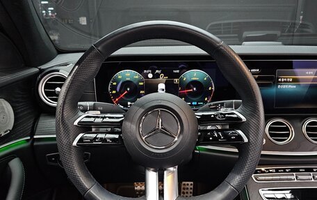 Mercedes-Benz E-Класс, 2023 год, 6 100 000 рублей, 10 фотография