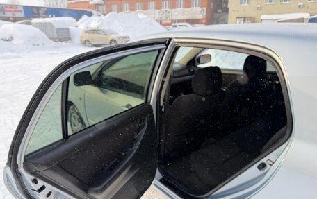 Toyota Corolla, 2005 год, 645 000 рублей, 8 фотография