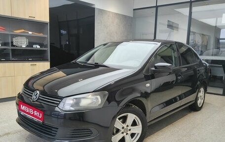 Volkswagen Polo VI (EU Market), 2012 год, 750 000 рублей, 1 фотография