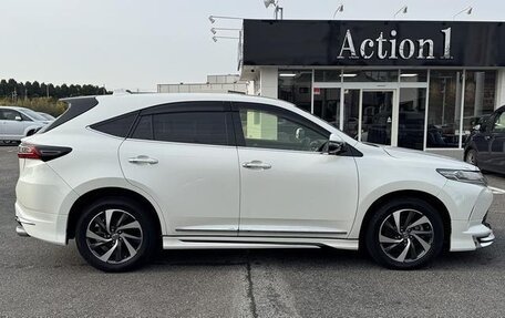 Toyota Harrier, 2017 год, 2 000 000 рублей, 3 фотография