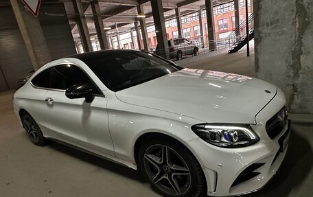 Mercedes-Benz C-Класс, 2019 год, 3 800 000 рублей, 3 фотография