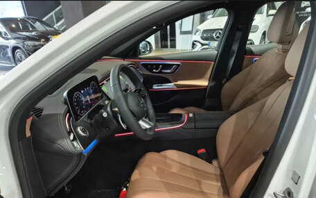 Mercedes-Benz E-Класс, 2025 год, 6 990 000 рублей, 10 фотография