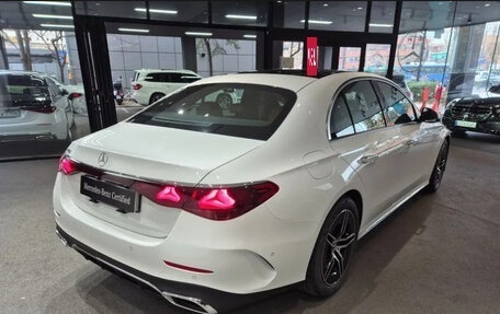 Mercedes-Benz E-Класс, 2025 год, 6 990 000 рублей, 2 фотография