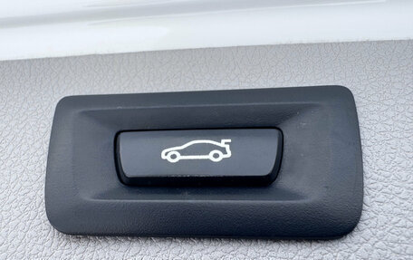 BMW 3 серия, 2018 год, 1 850 000 рублей, 15 фотография