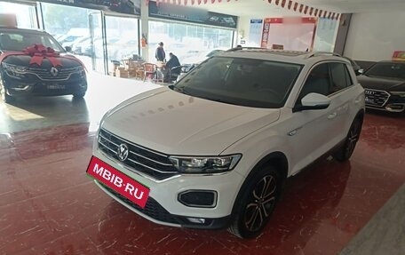 Volkswagen T-Roc I, 2022 год, 1 599 707 рублей, 1 фотография
