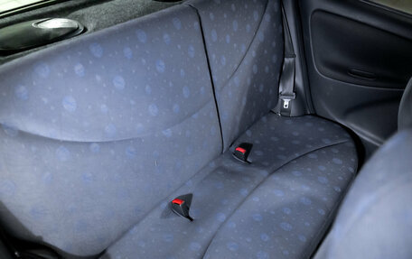 Toyota Vitz, 2002 год, 399 900 рублей, 20 фотография