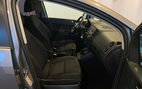 Volkswagen Golf Plus II, 2011 год, 435 000 рублей, 22 фотография