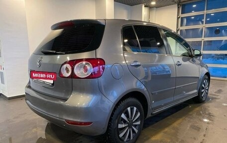 Volkswagen Golf Plus II, 2011 год, 435 000 рублей, 23 фотография
