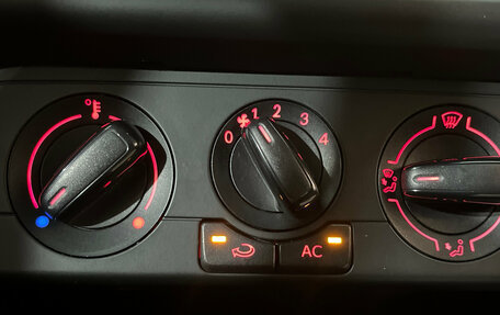 Volkswagen Polo VI (EU Market), 2014 год, 810 000 рублей, 13 фотография