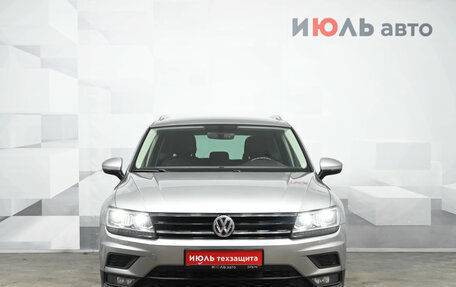 Volkswagen Tiguan II, 2017 год, 2 550 000 рублей, 2 фотография