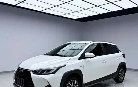 Toyota Yaris XP150 рестайлинг, 2021 год, 1 300 000 рублей, 1 фотография