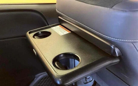 Toyota Noah III, 2021 год, 1 995 000 рублей, 16 фотография