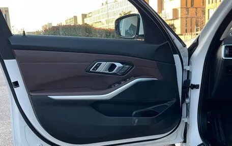 BMW 3 серия, 2024 год, 3 910 000 рублей, 5 фотография