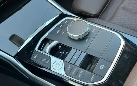 BMW 3 серия, 2024 год, 3 910 000 рублей, 11 фотография