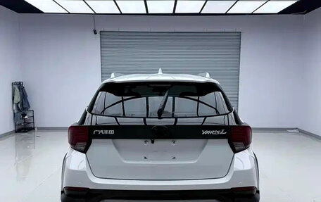 Toyota Yaris XP150 рестайлинг, 2021 год, 1 300 000 рублей, 5 фотография