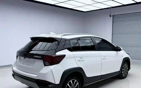 Toyota Yaris XP150 рестайлинг, 2021 год, 1 300 000 рублей, 4 фотография