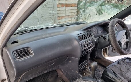 Toyota Corolla, 2001 год, 200 000 рублей, 5 фотография