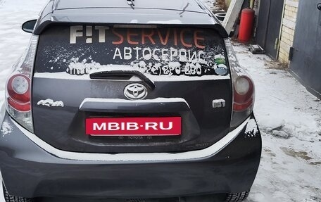 Toyota Aqua I, 2013 год, 900 000 рублей, 3 фотография