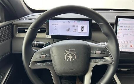 BYD Qin, 2025 год, 1 990 000 рублей, 9 фотография