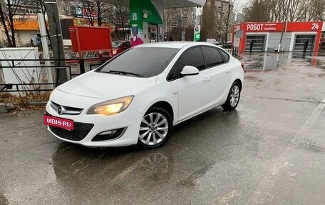 Opel Astra J, 2012 год, 790 000 рублей, 2 фотография