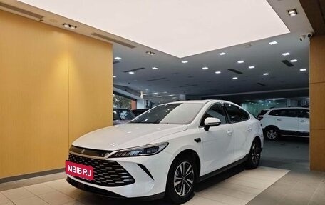 BYD Qin, 2025 год, 2 690 000 рублей, 4 фотография