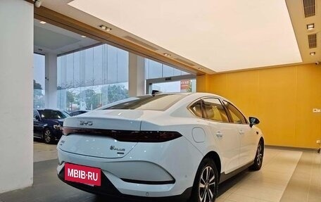 BYD Qin, 2025 год, 2 690 000 рублей, 7 фотография