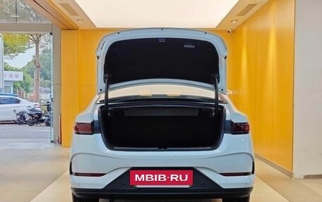 BYD Qin, 2025 год, 2 690 000 рублей, 9 фотография