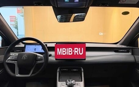 BYD Qin, 2025 год, 2 690 000 рублей, 25 фотография