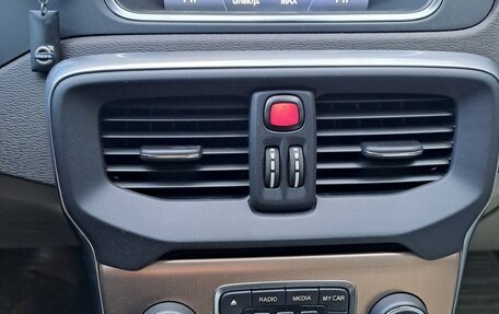 Volvo V40 Cross Country I, 2013 год, 1 960 000 рублей, 9 фотография