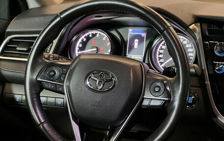 Toyota Camry, 2018 год, 2 600 000 рублей, 14 фотография