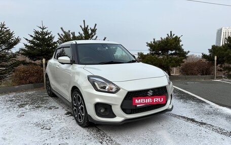 Suzuki Swift V, 2018 год, 1 415 000 рублей, 3 фотография
