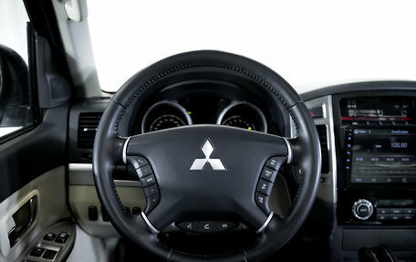 Mitsubishi Pajero IV, 2021 год, 3 390 000 рублей, 17 фотография