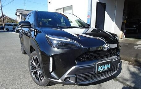 Toyota Yaris Cross, 2023 год, 1 567 000 рублей, 1 фотография