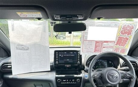 Toyota Yaris Cross, 2023 год, 1 675 000 рублей, 7 фотография