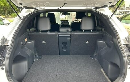 Toyota Yaris Cross, 2023 год, 1 675 000 рублей, 16 фотография