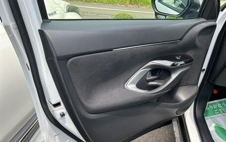 Toyota Yaris Cross, 2023 год, 1 675 000 рублей, 19 фотография