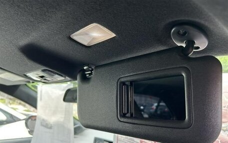 Toyota Yaris Cross, 2023 год, 1 675 000 рублей, 28 фотография