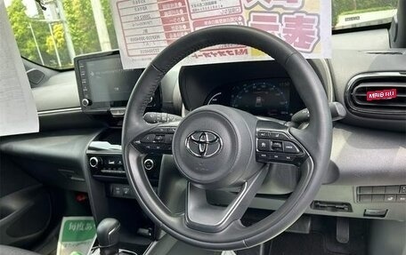 Toyota Yaris Cross, 2023 год, 1 675 000 рублей, 21 фотография