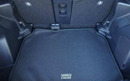 Toyota Yaris Cross, 2023 год, 1 567 000 рублей, 19 фотография