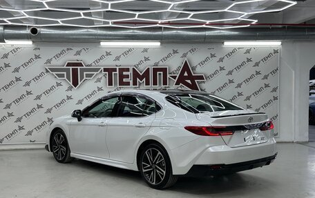 Toyota Camry, 2024 год, 3 850 000 рублей, 9 фотография