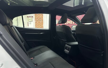 Toyota Camry, 2024 год, 3 850 000 рублей, 26 фотография