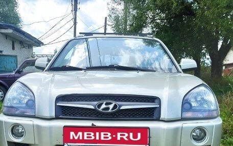 Hyundai Tucson III, 2008 год, 590 000 рублей, 2 фотография