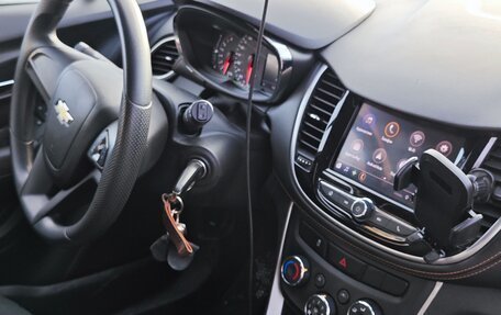 Chevrolet Trax, 2019 год, 1 750 000 рублей, 10 фотография