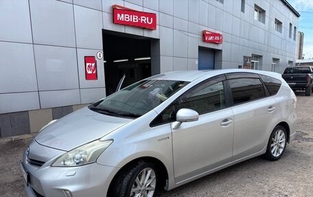 Toyota Prius Alpha I (ZVW40/41), 2011 год, 1 250 000 рублей, 1 фотография