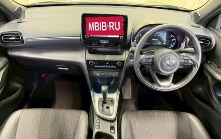 Toyota Yaris Cross, 2023 год, 1 693 000 рублей, 22 фотография