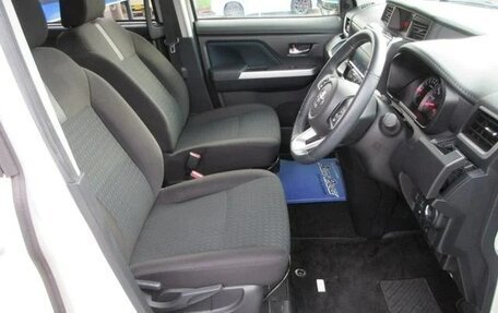 Toyota Roomy I, 2023 год, 1 041 000 рублей, 18 фотография