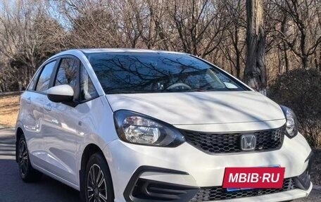 Honda Fit, 2023 год, 1 180 000 рублей, 3 фотография