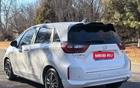 Honda Fit, 2023 год, 1 180 000 рублей, 4 фотография