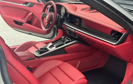 Porsche 911, 2023 год, 10 206 820 рублей, 12 фотография