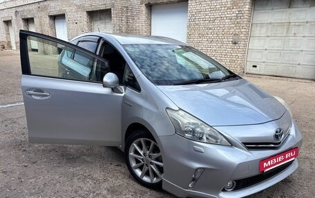 Toyota Prius Alpha I (ZVW40/41), 2011 год, 1 250 000 рублей, 4 фотография